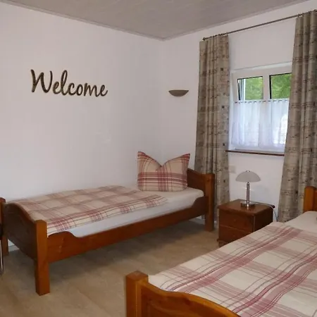 Hébergement de vacances Raven's Nest Comfortable Holiday *